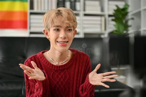 A Talented Asian Gay Blogger Speaks To The Camera And Films His Video