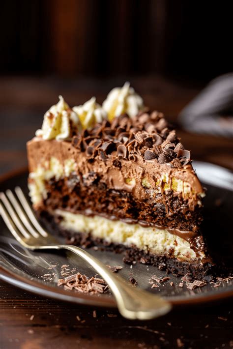 Delicious No Bake German Chocolate Cheesecake Recipe