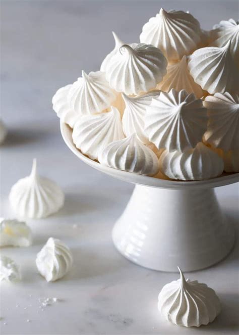 How To Make French Meringue Recipe Meringue Recipe Meringue Cookie