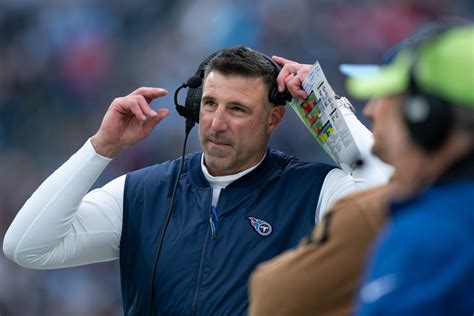 Heres What Tennessee Coach Mike Vrabel Said After Titans Tough