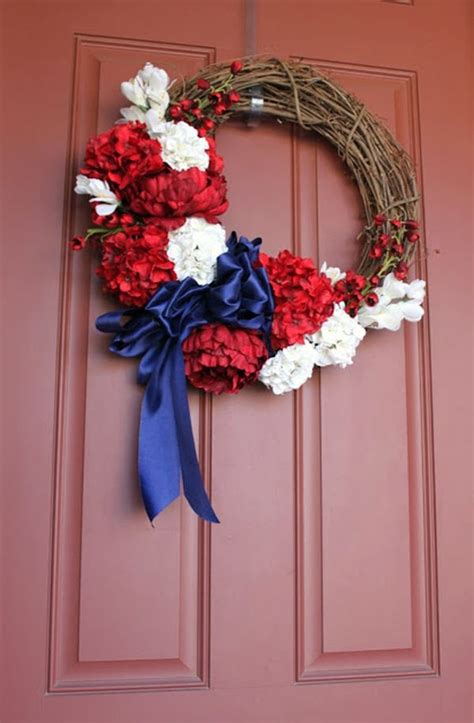 Festive, July 4th DIY Wreaths: Easy, Simple & Inspired!