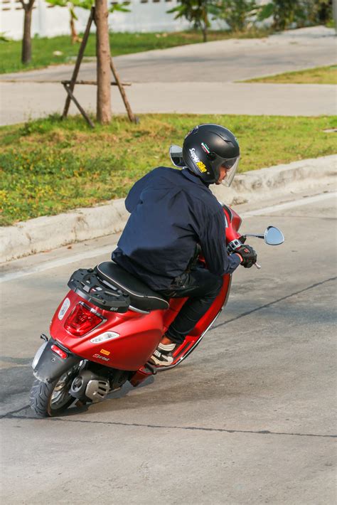 Diablo™ Rosso Scooter Pirellimoto