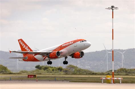 Tesco Clubcard Shoppers Can Get Double Discount On Easyjet Holidays In