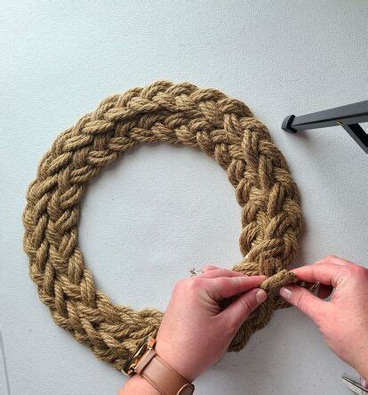 Nautical Rope Wreath Tutorial Burlap Wreath Tutorial Rope Wreath Diy