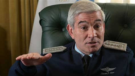 Brigadier General Xavier Isaac Jefe De La Fuerza Aérea “somos Una Institución Potente En