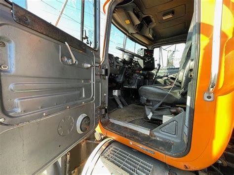 Used 2001 Mack Rd690p 3 For Sale In King Of Prussia Pennsylvania