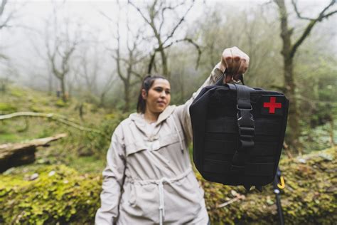 Providing First Aid For A Stab Wound Victim Firstaidpro
