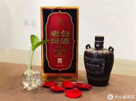 明明都是汾酒，“老白汾10”和“老白汾15”有何不同？哪个更好喝汾酒白酒新浪新闻