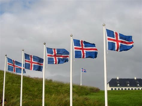 Country Flag Meaning: Iceland Flag Pictures