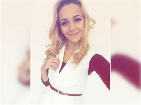 Julie Sunshine Cam Model Free Live Sex Show Chat Stripchat