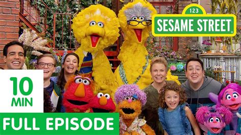 Sesame Street First Recurring Same Sex Couple Makes History On Show