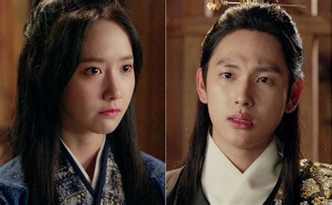 The King Loves Releases New Stills Of Yoona And Im Siwan Reuniting In