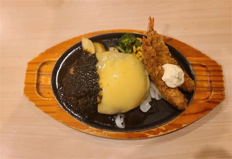 みあ～＊ On Twitter これ冗談抜きで美味しい！ ハンバーグに黒カレー間違いないしハニーマスタードチーズも最高！ ジョイフル久し