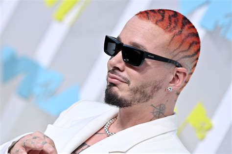 ¿qué Tuvo Que Hacer J Balvin Para Tomarse Una Foto Con El Papa Francisco El Botón