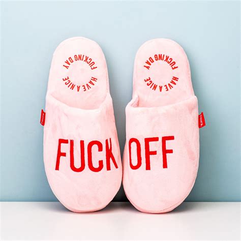 Fuck Off Pantoffels Pink Gouts Et Couleurs