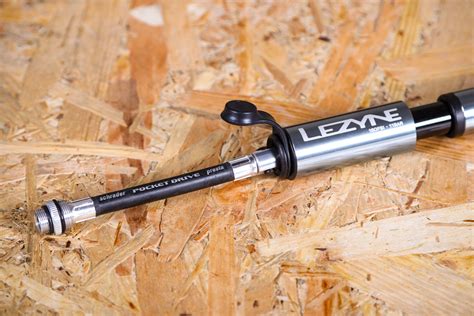 Review Lezyne Pocket Drive Mini Pump Road Cc