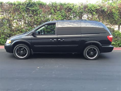 Used 2005 Chrysler Town And Country Lx At City Cars Warehouse Inc