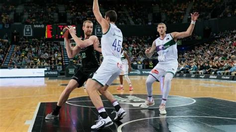 La Inminente Vuelta De Hlinason Al Bilbao Basket