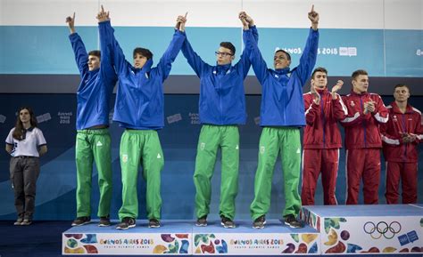 Revezamento masculino do Time Brasil conquista segunda prata da natação