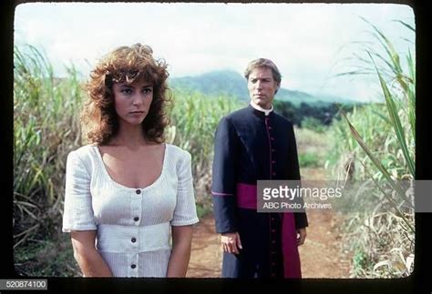 Meilleures Archive The Thorn Birds Photos Et Images Getty Images