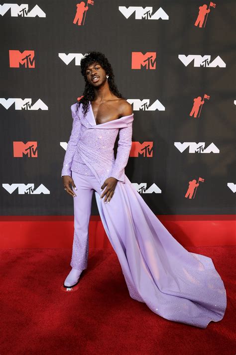 Megan Fox S Nearly Naked Dress Refers To Kim K At The 2021 MTV VMAs