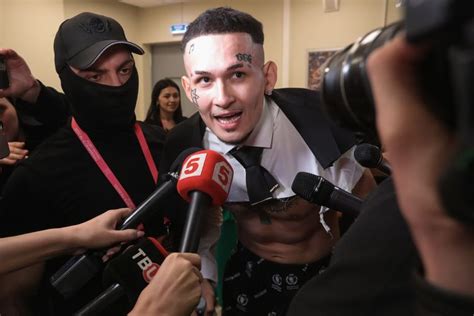 Ruslands populairste rapper in de nesten na ‘onpatriottische’ uitspraken