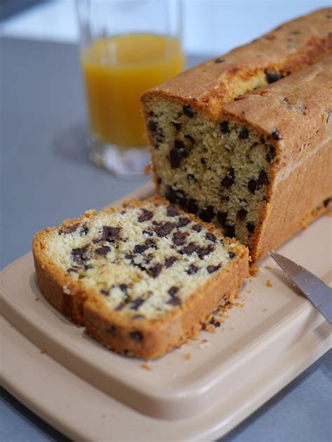 Cake Aux Pépites De Chocolat Dans La Cuisine Danaïs