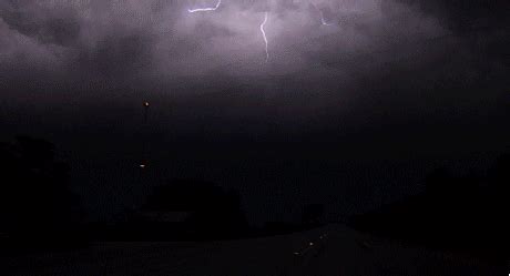 Lightning GIF - Find & Share on GIPHY