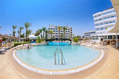 Hotel Tasia Maris Beach Hotel Spa Ayia Napa Cypr Opinie