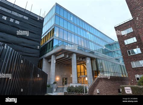 Linkedin Emea Head Office Hi Res Stock Photography And Images Alamy