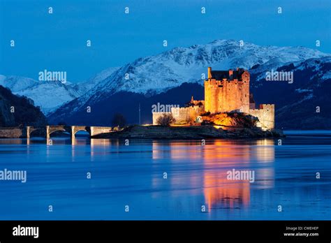 Eilean donan castle winter hi-res stock photography and images - Alamy