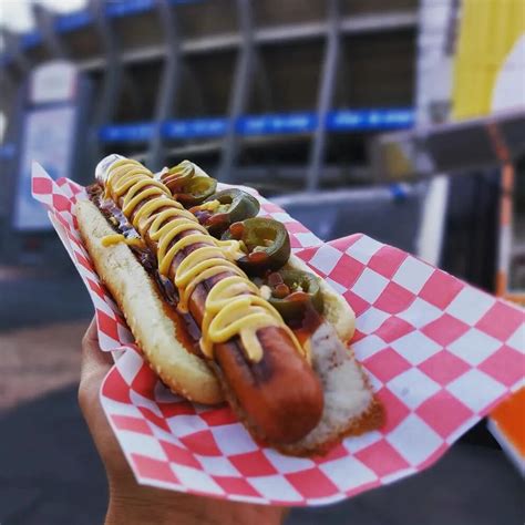 Hot dogs de hasta 50 centímetros que te retarán a comer de más estos son Los Perrines Infobae