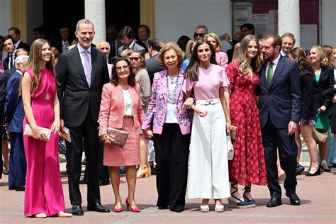 La Confirmación De La Infanta Sofía La Excepción Que Ha Hecho El Colegio Todos Los Detalles Y