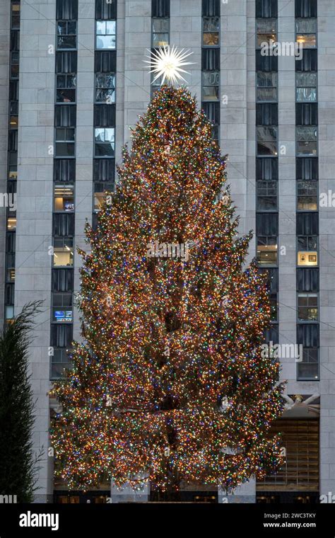 The Rockefeller Center Christmas Tree 2024 Nyc Usa Stock Photo Alamy