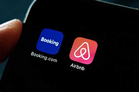 Folosiți Booking și Airbnb De acum înainte nu vor mai putea pune pe