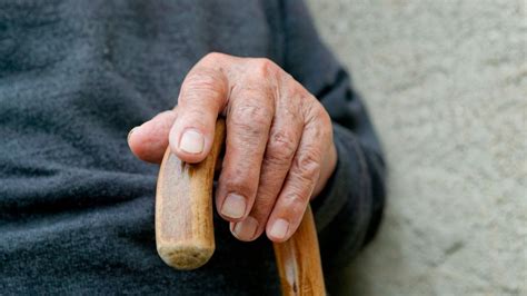 Pensionarii care trebuie să dea bani înapoi În ce condiţii vor fi