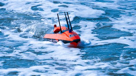 Rc Fishing Surfer Rtr W 24ghz V2 Includes Fish Finder And Built In Gps