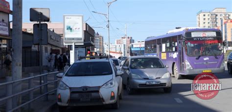 Автобусны хөдөлгөөнд саад учруулсан, иргэдийг хохироосон машины тухай ...