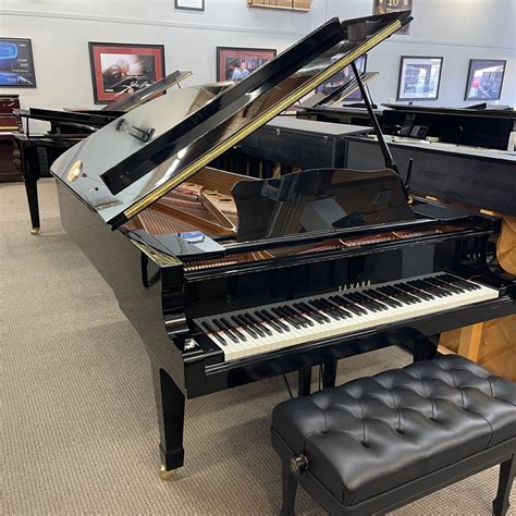 Yamaha C7 Grand Piano