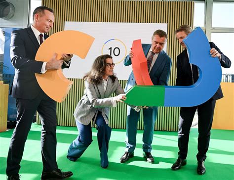 Erstes In Deutschland Google Er Ffnet Cloud Rechenzentrum In Hanau