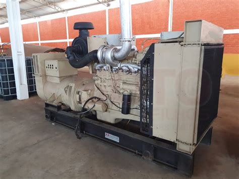 Grupo Gerador Cummins 450 Kva E Gerador Weg