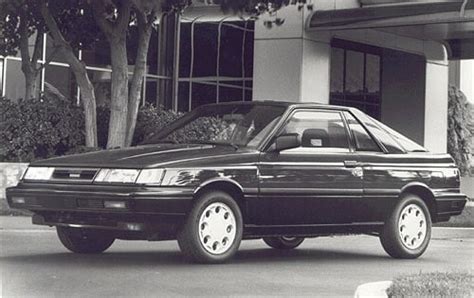 Used 1990 Nissan Sentra Hatchback Review | Edmunds