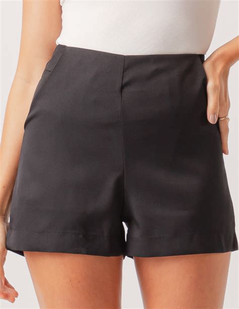 Short Alfaiataria Elegance Preto Sangue Latino