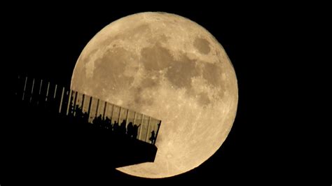 October's full moon, the Hunter’s Moon, rises Oct. 9 | Live Science