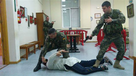 El Rincón Del Soldado Curso De Combate Cuerpo A Cuerpo E Intervención