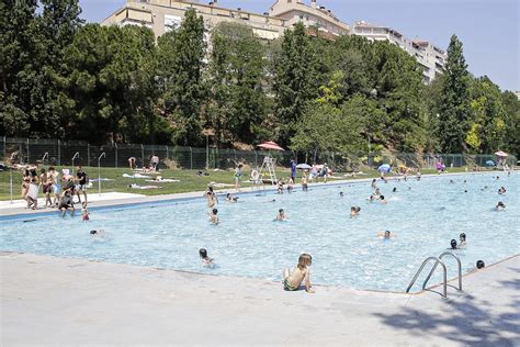 FOTOS Obertura De Les Piscines Municipals Diari De Terrassa