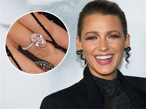 Blake Lively S Stunning Pink Oval Shape Diamond Blake Lively