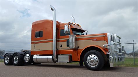 Awesome custom glider kit! - Peterbilt of Sioux Falls