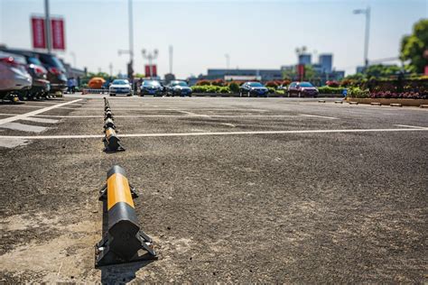 Dissuasori Parcheggio Auto Dove Si Possono Installare