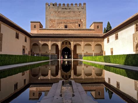 Majda Bekkali – Die Magie Andalusiens - Das Duft-Tagebuch